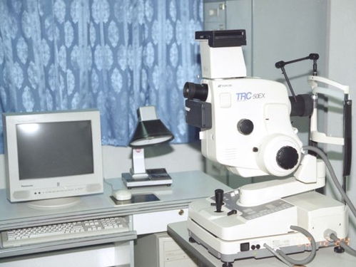 清華學(xué)霸創(chuàng)業(yè)研發(fā)OCT儀器 以科技之光，照亮患者清晰視界